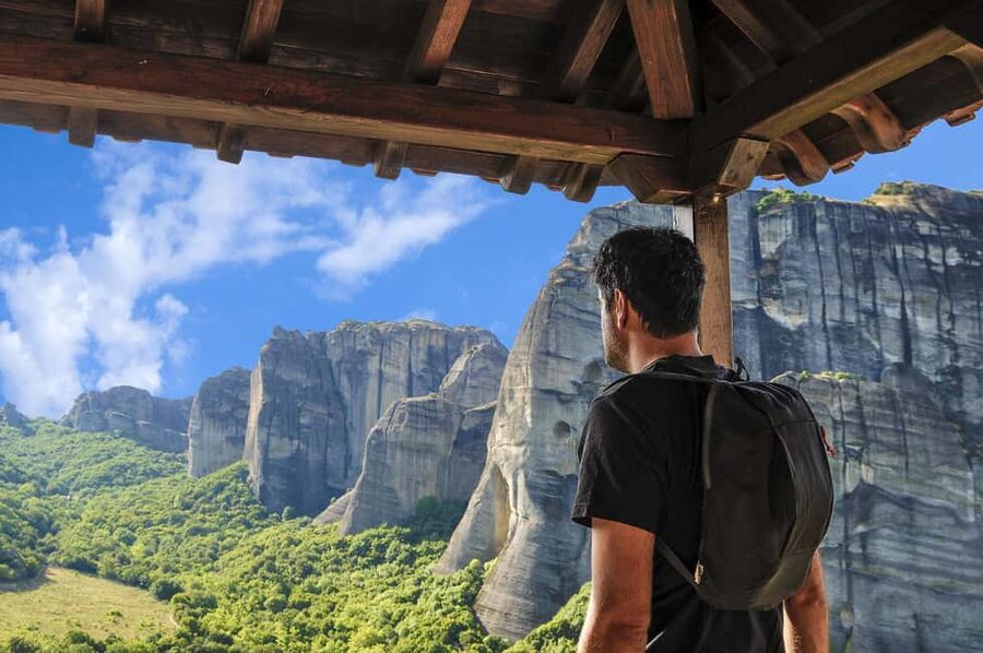 From Kalabaka/Kastraki: Meteora Monasteries Morning Tour - Why a minibus makes sense at Meteora
