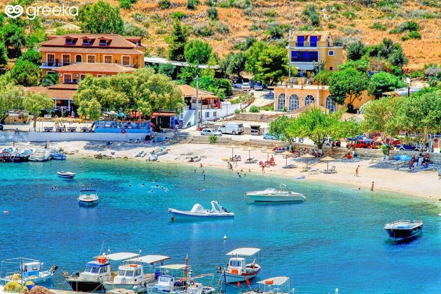 From Kefalonia: Blue Cave Boat Cruise & Shipwreck Photo Stop - Who will enjoy this cruise most?
