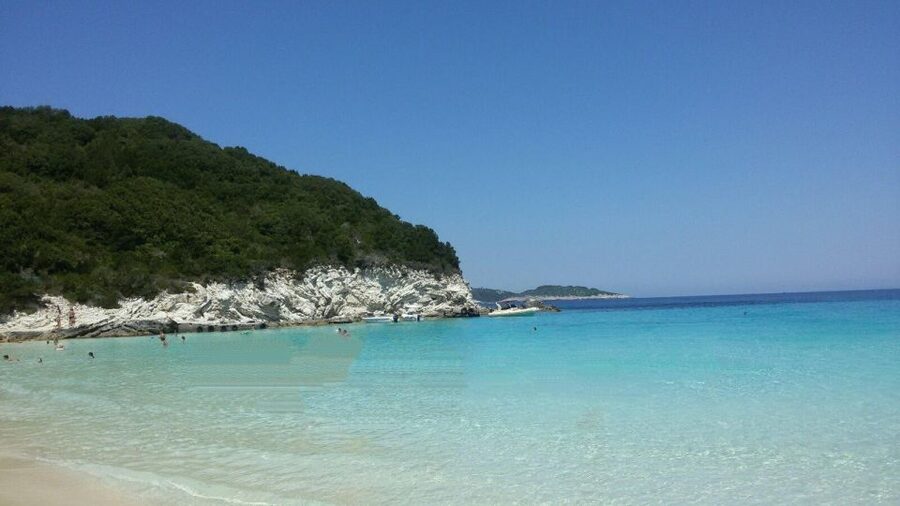 From Lefkimmi: Paxos, Antipaxos & Blue Caves Boat Tour - Should you book it?