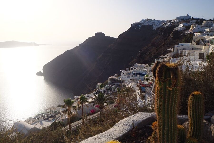 From Naxos: Full-Day Boat Trip to Santorini - What the free time really gives you