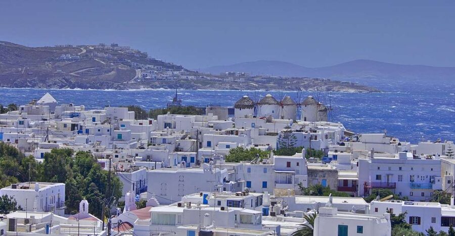From Naxos: Round day trip to Mykonos Island - Timing, weather, and the return boat