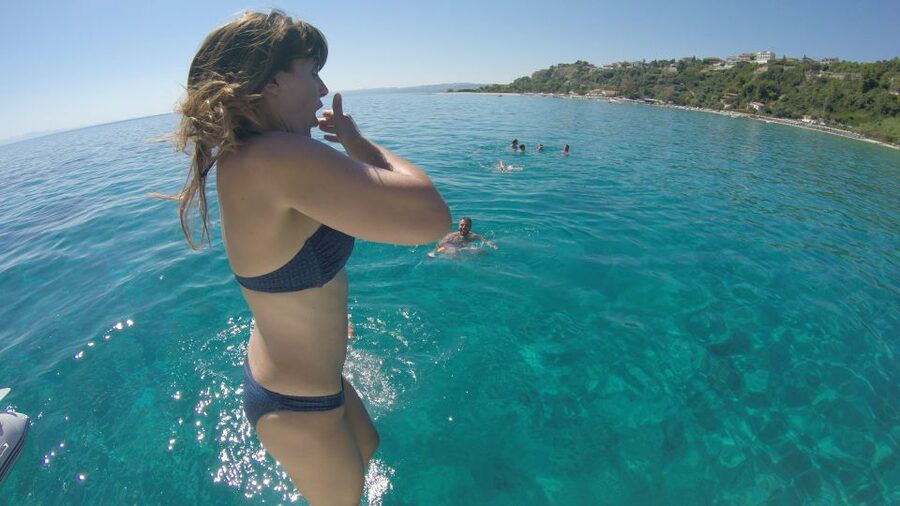 From Nea Fokea: Chalkidiki 6-Hour Cruise by Sailing Boat - Lunch at Kalithea Beach