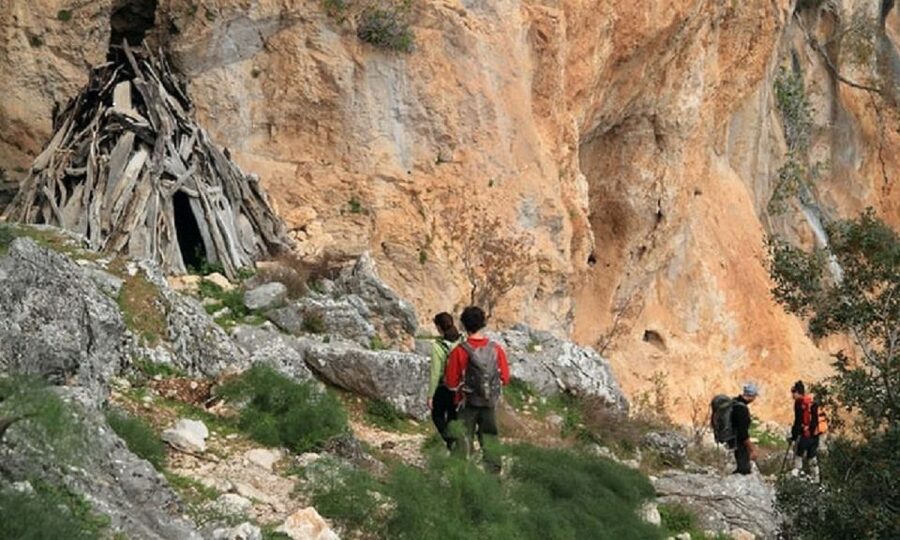 From Rethymno/Chania: Imbros Gorge Hike - The morning ride into the White Mountains