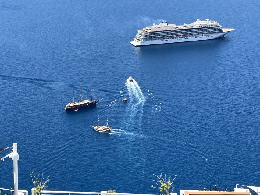 From Rethymno: Full-Day Trip to Santorini by Boat - Guides, language, and group arrangements