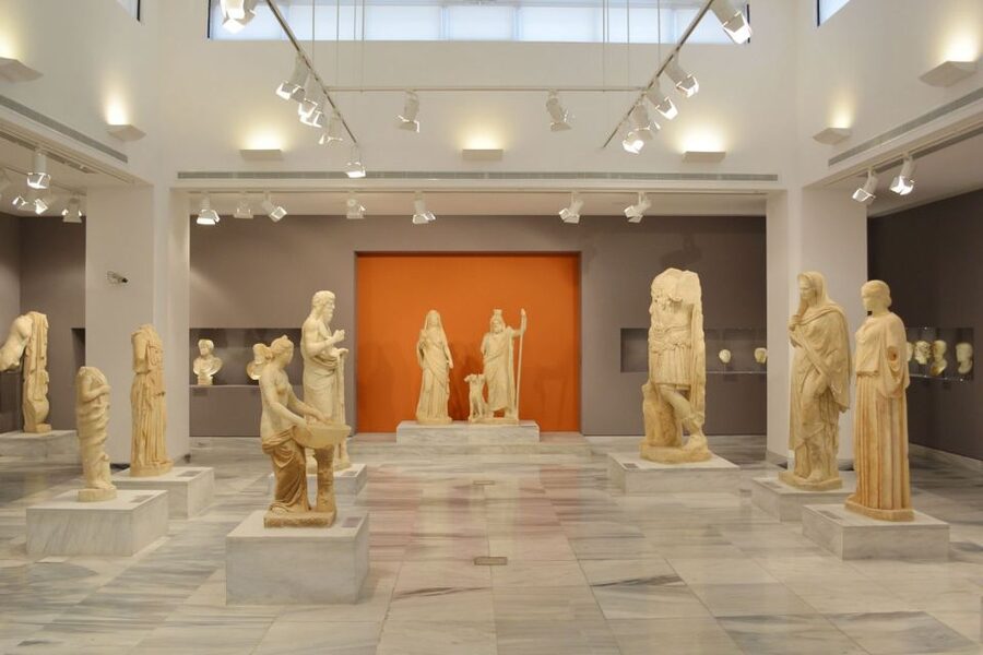 From Rethymno: Knossos Palace and Heraklion Guided Tour - Why the Archaeological Museum matters