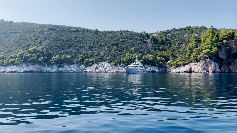 From Skiathos: Skopelos and Alonissos Boat Trip with Stops - Alonissos and the climb to the Old Town
