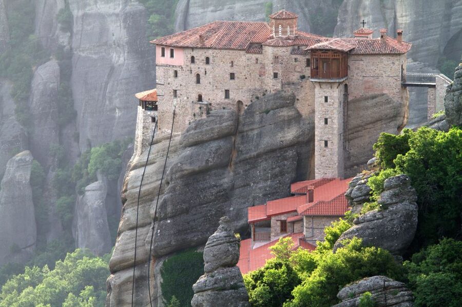 From Thessaloniki: Full Day Trip to Meteora - Visiting two monasteries in about two hours