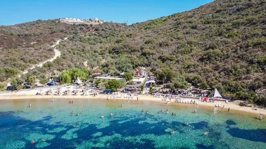 From Thessaloniki: Halkidiki Blue Lagoon Cruise with Lunch - A short walk through Ammouliani village
