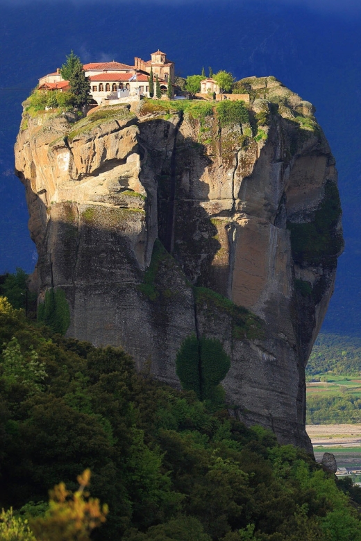 From Thessaloniki: Private Day Trip to Meteora with Transfer - The first café stop breaks up the drive