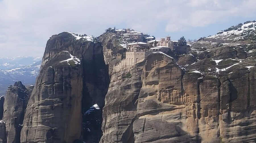 From Thessaloniki: Private Day Trip to Meteora with Transfer - Viewpoints reveal all six monasteries