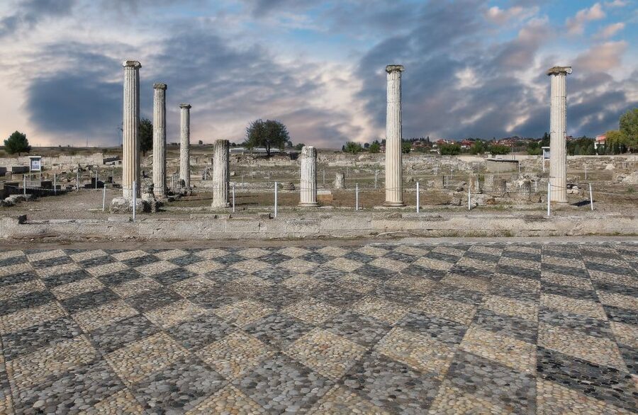From Thessaloniki: Vergina & Veria Half-Day Tour - Who should book this half-day excursion