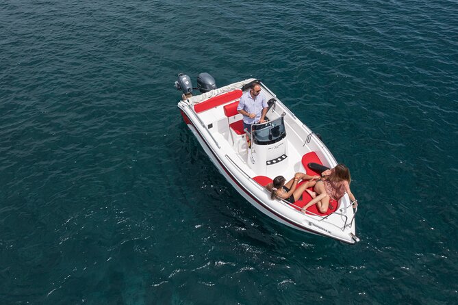 Full Day Boat Rental Without a License in Santorini - Why This Boat Day Feels Different From a Catamaran Cruise