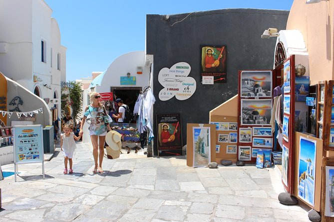 Full-Day Santorini Island Trip from Crete - Guides and how much guidance you actually get