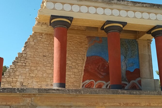 Guided Tour in Knossos Palace - Who Will Enjoy This Tour Most?