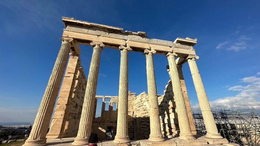 Half Day Best Of Athens Highlights Luxury Private Tour 4Hou - The Acropolis and Parthenon: the essential stop