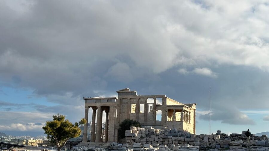 Half Day Best Of Athens Highlights Luxury Private Tour 4Hou - Why the private car is useful in Athens