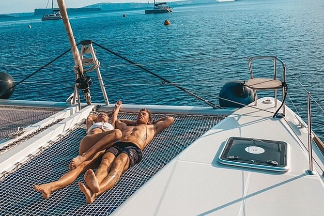 Half-Day Exclusive Catamaran Cruise in Santorini with Meal and Open Bar - Getting from your hotel to Vlychada Marina
