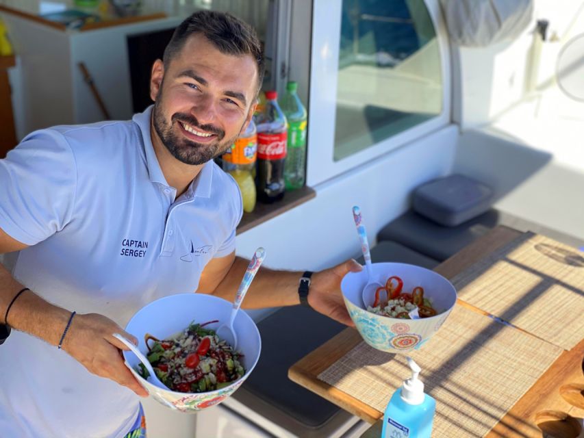 Heraklion: Dia Catamaran Tour - Lunch, Open Bar & Snorkeling - FAQ