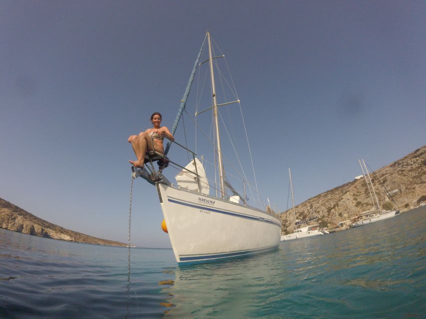 Heraklion: Dia Island Morning Sailing Trip with Snorkeling - Snacks, fruit, wine, and a light lunch