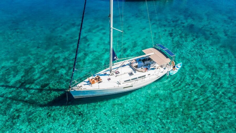 Heraklion: Dia Island Sailboat Cruise with Swimming and Meal - Reaching Dia Island without stepping ashore