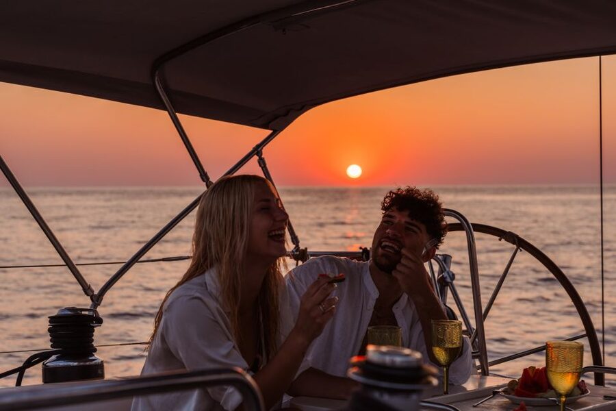 Heraklion: Dia Island Sailing Cruise with Snorkeling - The crew and the small-group feel