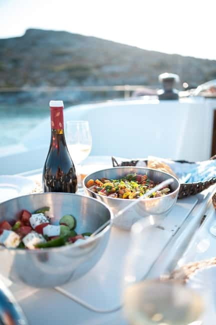 Heraklion: Dia Island Sunset Boat Tour with Dinner - Who will enjoy this Dia Island cruise