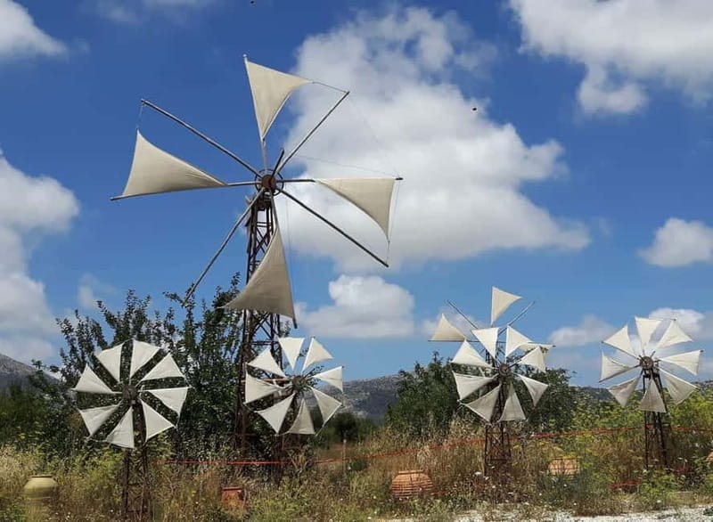 Heraklion: Knossos, Zeus, Villages & Olive Oil Factory Tour - The guides make or break the day
