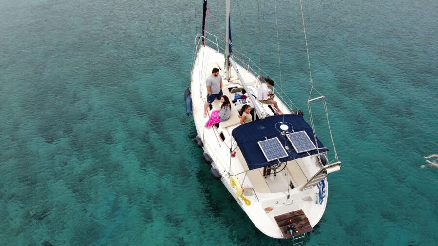 Heraklion: Private Full-Day Sailing Trip to Dia Island - Lunch, Wine, and a Choice About Food