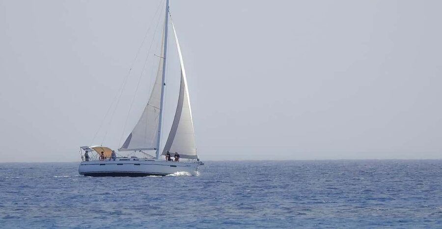Heraklion: Sailing Cruise to Dia Island with Drinks and Meal - Free time in Dia’s clear water