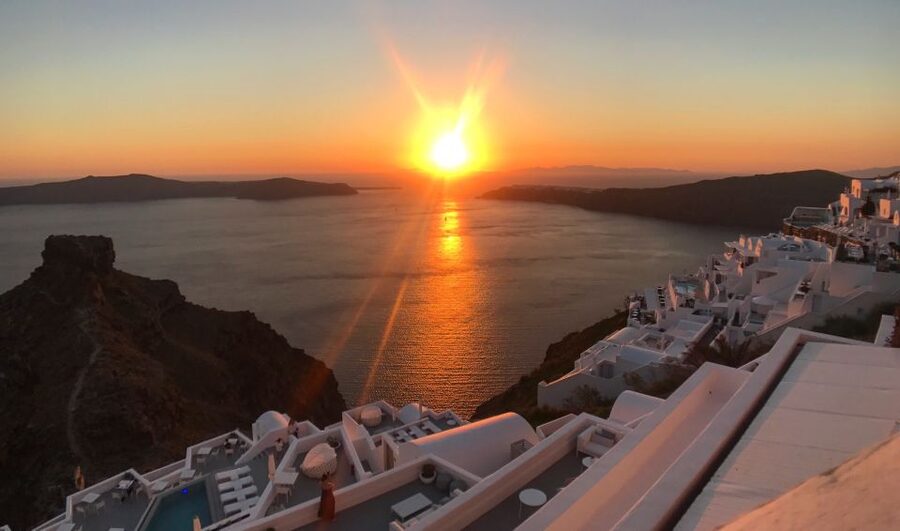 Heraklion: Santorini Day Trip with Boat Transfer & Oia Visit - Leaving Heraklion by SeaJets high-speed boat
