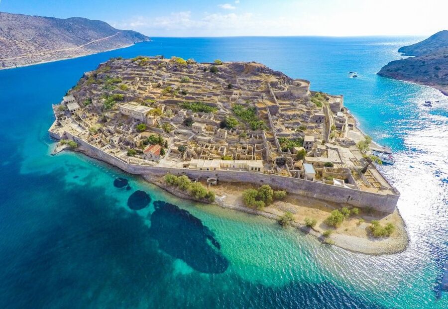 Heraklion: Spinalonga, Agios Nikolaos, Elounda & Plaka Tour - Plaka and the story of the leper colony