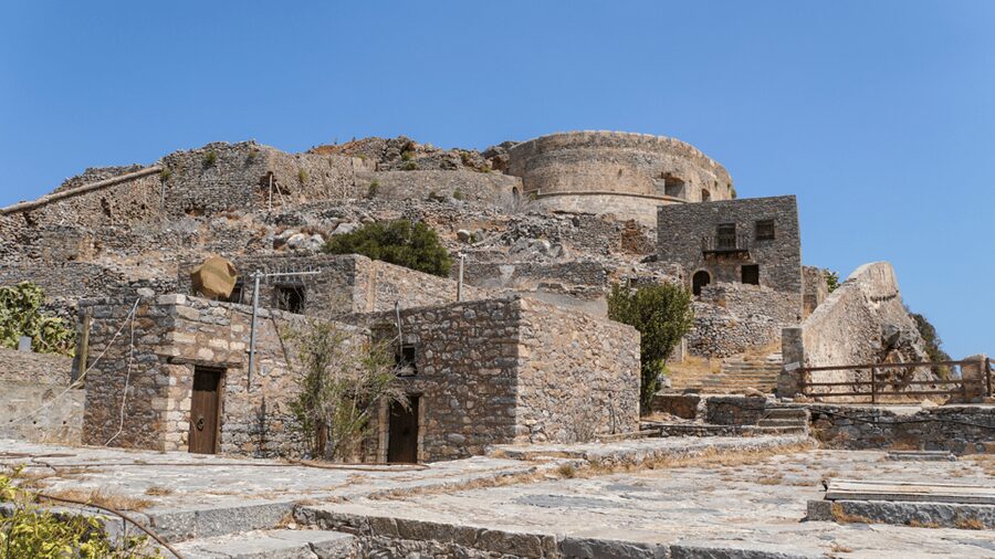 Heraklion: Spinalonga and Agios Nikolaos Cruise with Lunch - Agios Nikolaos in 90 minutes
