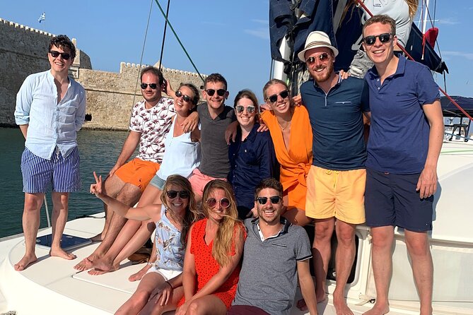 Heraklion: Sunset Luxury Cruise with Sushi and Open Bar - Reaching Dia, Crete’s dragon-shaped island