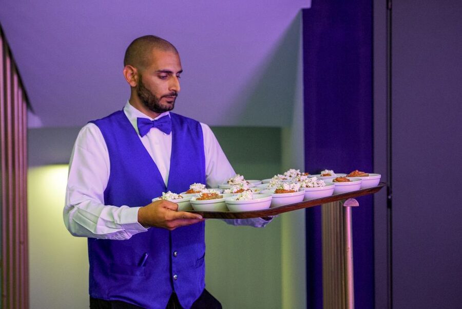 Hersonissos: Troy Dinner-Show Theatre Experience Tickets - Acrobatics, singing, and dancing carry the show