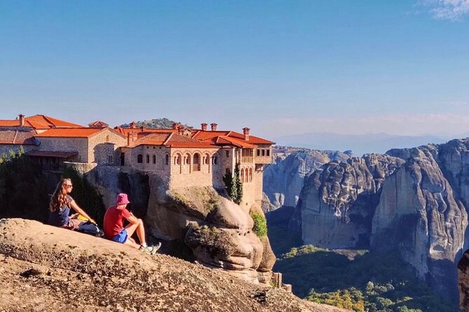 Hiking Tour to Meteora from Kalambaka - Local Agency - Pickup, meeting point, and the four-hour schedule