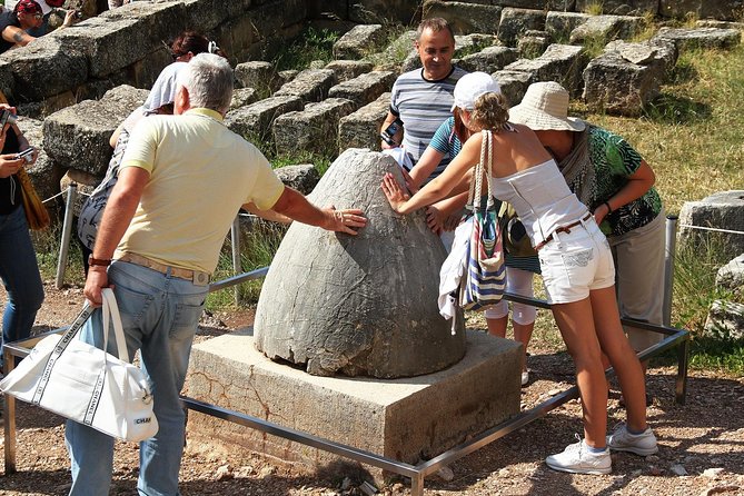 Historical Delphi One Day Tour with Arachova Stop & Expert Guide - Arachova: mountain views, lunch, and a touristy edge