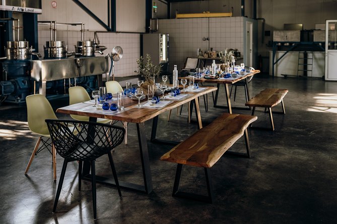 Kalamata- Olive oil & Wine Tour with traditional lunch - Learning to taste olive oil properly