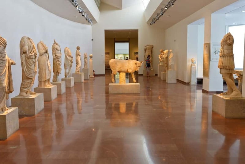 Katakolo: Olympia Tour and Archeological Museum - Meeting the coach at Katakolo Port