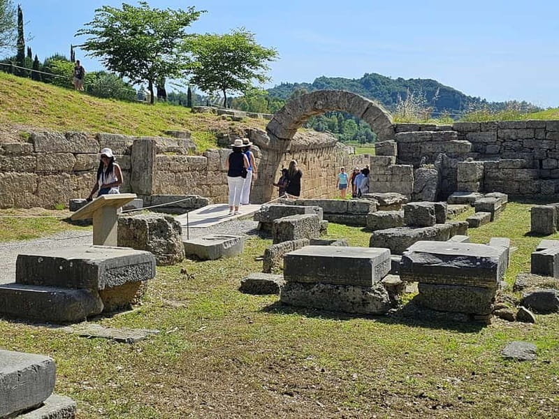 Katakolo: Olympia Tour and Archeological Museum - Why the optional headsets matter