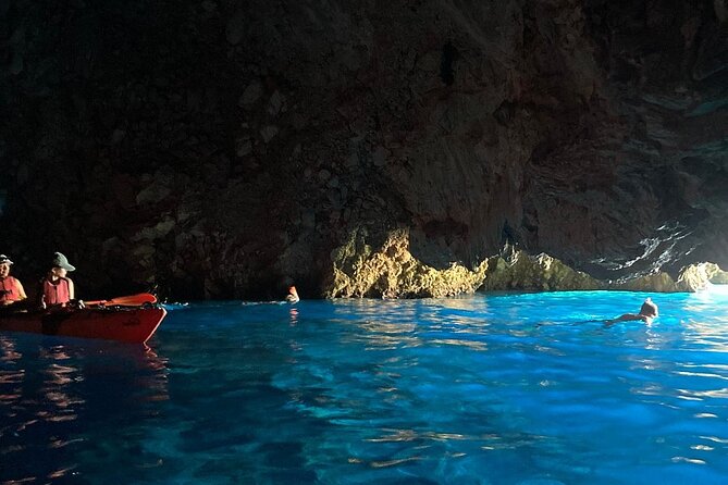 Kayak Trip to Hidden blue Cave, with lunch & fruits. - Is four hours enough?