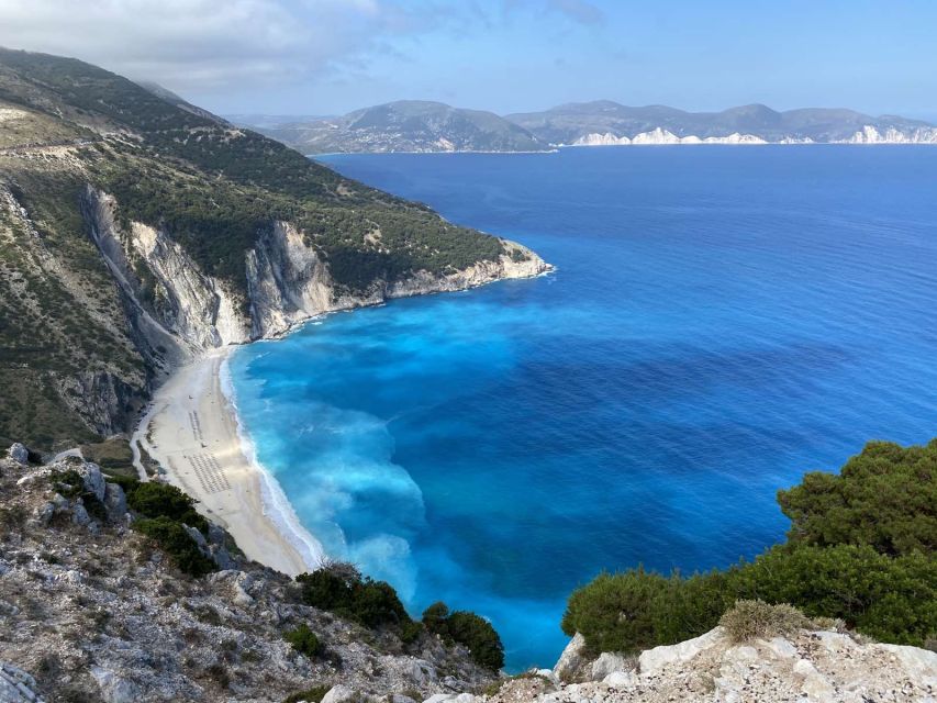 Kefalonia: Melissani Lake, Drogarati Cave, & Myrtos Day Trip - Walking beneath Kefalonia at Drogarati Cave