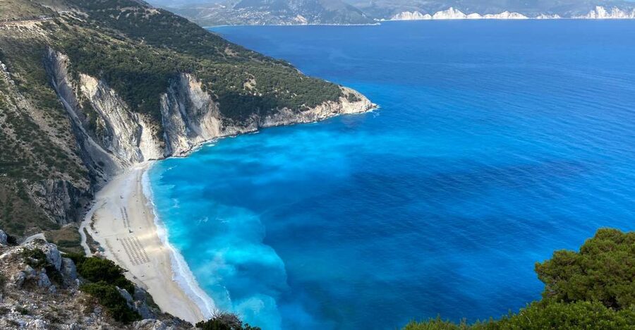 Kefalonia: Road Trip to Myrtos Beach, Assos & Fiskardo - Myrtos Beach: beautiful, bright, and not especially gentle