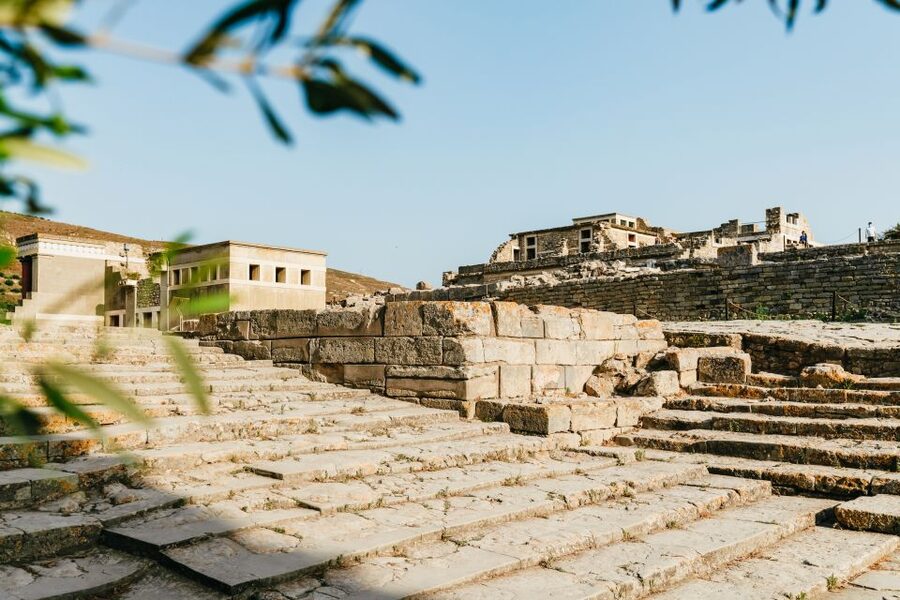 Knossos: Knossos Palace Skip-the-Line Guided Walking Tour - Why Knossos needs a guide