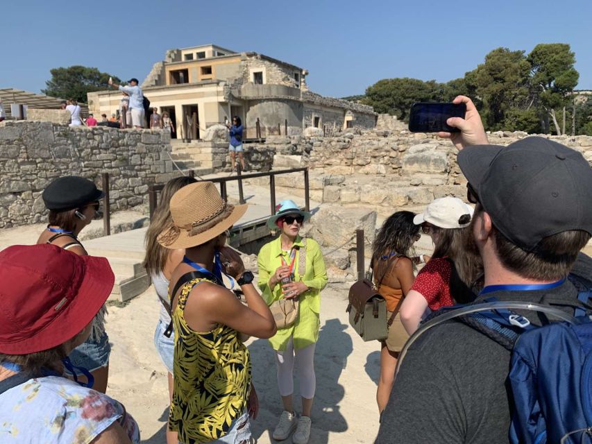 Knossos: Knossos Palace Skip-the-Line Guided Walking Tour - The guide quality and group size