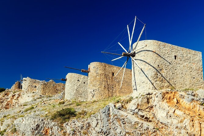 Knossos & Lasithi Plateau: Zeus Cave,Villages, Olive Oil Tour - Lunch above the plateau