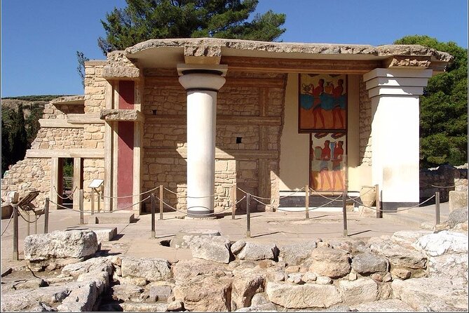 Knossos Palace, Museum & Rethymno city Private Tour from Chania - The drive from Chania with Christine and Thanos