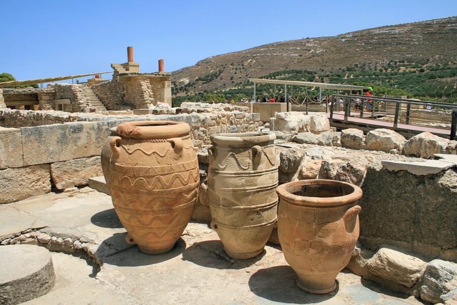 Knossos Palace Skip-the-Line Ticket & Private Guided Tour - Storerooms, clay containers, and palace supplies