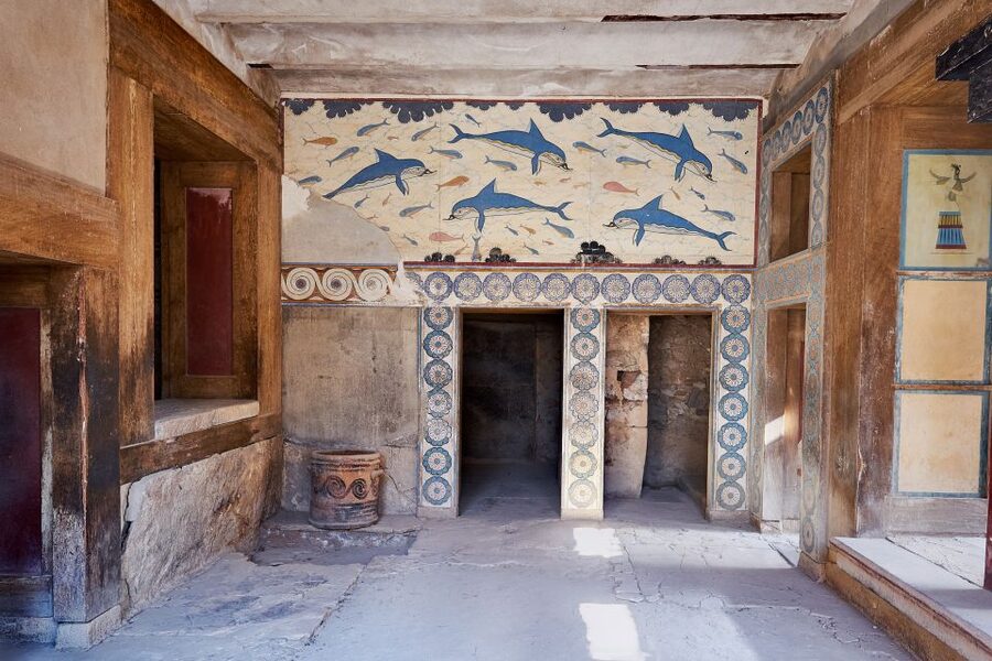 Knossos Palace Skip-the-Line Ticket & Private Guided Tour - Meeting your guide at the front entrance