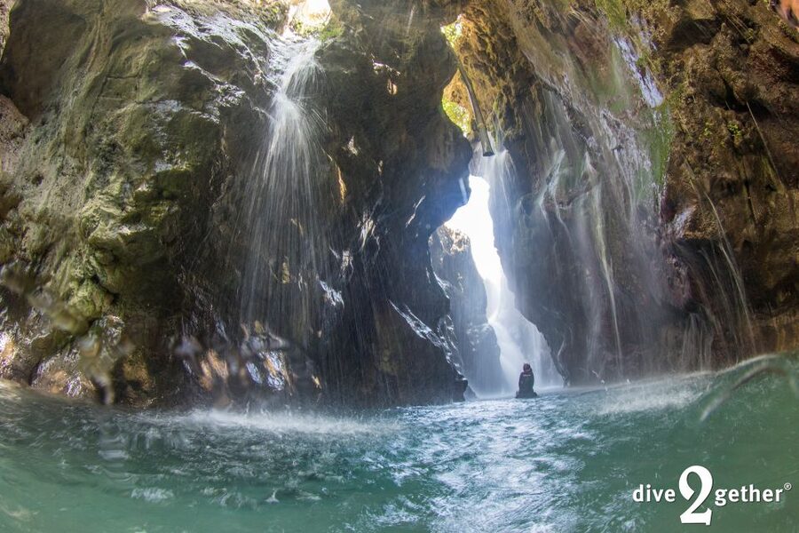 Kourtaliotiko Gorge: Snorkel Trip to the Waterfalls - Walking through the cold spring water