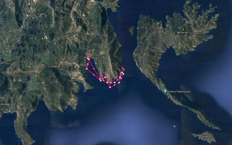 Lefkada: Hidden Blue Cave Kayak Trip with Lunch & Fruits - Coffee, fruit, and breaks along the coast